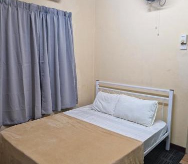 Sungai Buloh House | Homestay Saujana Utama