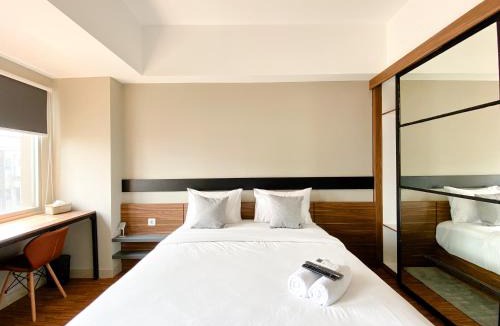 Duren Sawit Apartment | Homey and Simply Look Studio Gateway Park LRT City Jatibening Apartment By Travelio