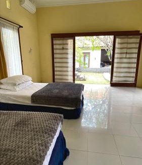 Bondalem Cabin | Homey Villa- 5 mins to the Beach at Bondalem Tejakula