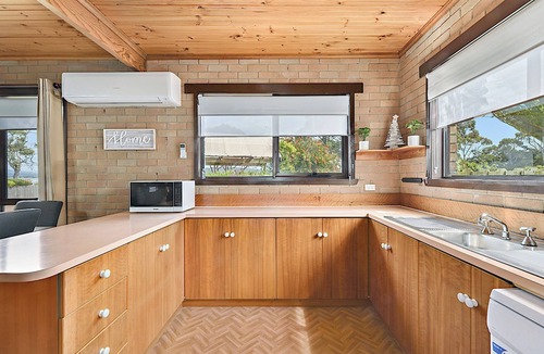 Stieglitz House | Hook, Wine & Sinker Retreat
