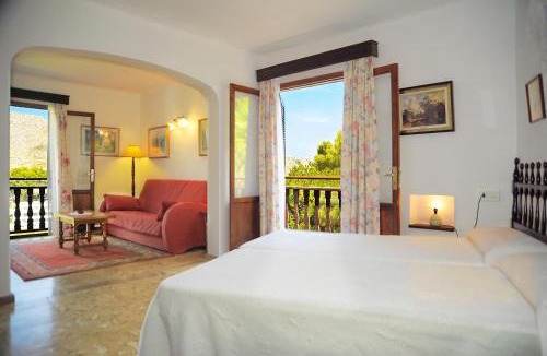 Cala San Vicente Bed & Breakfast | Hostal Los Pinos