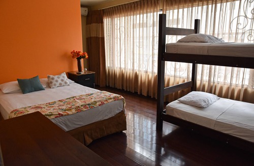 San Jose Hostel | Hostel Casa Colon