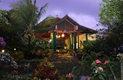 Kalibaru Hotel | Hotel ∙ 8 guests