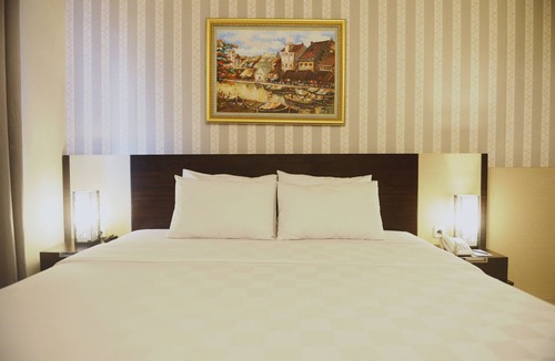 Jember Hotel | Hotel 88 Diponegoro Jember by WH