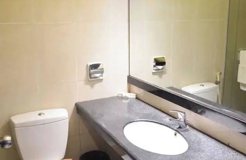 Jember Hotel | Hotel 88 Diponegoro Jember by WH