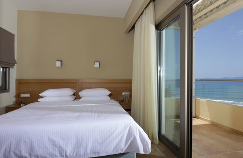 Arcoudi Hotel | Hotel Almira