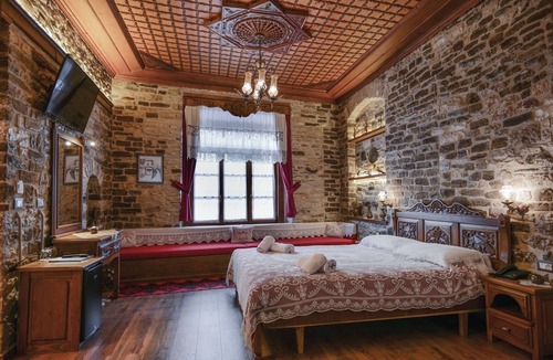 Gjirokaster Hotel | Hotel Bineri