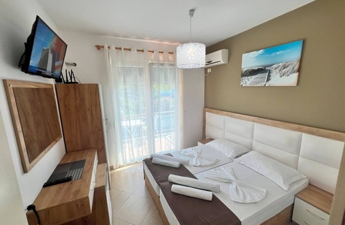 Velipoje Hotel | Hotel Brian