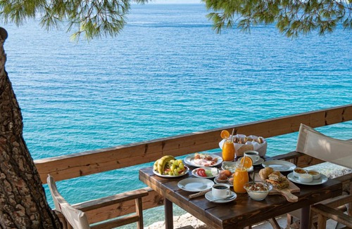 Bralos Hotel | Hotel Cokkinis