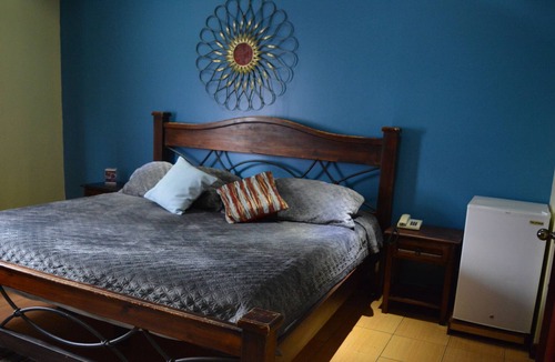 Amon Hotel | Hotel CR Lounge by Little Havana