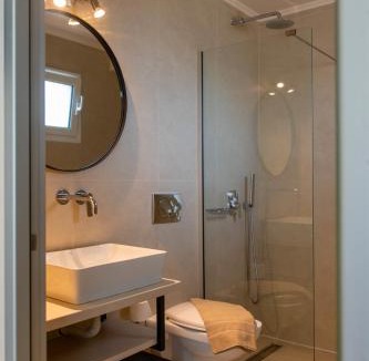 Karavostasi Hotel | Hotel Elina