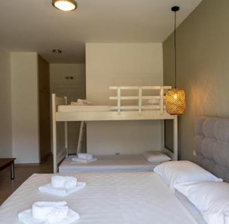 Karavostasi Hotel | Hotel Elina