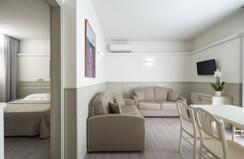 Lungarno del Tempio Hotel | Hotel Grifone