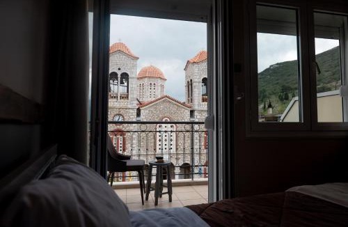 Distomo Hotel | Hotel Koutriaris