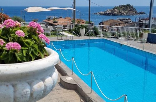 Aci Trezza Hotel | Hotel Lachea