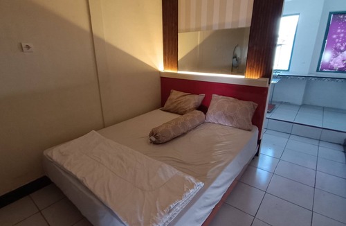 Tembalang Hotel | Hotel O Kd House