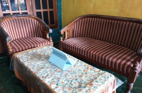 Rogojampi Hotel | Hotel O Kos Haji Jakfar SyariahNearPancoran mas 25