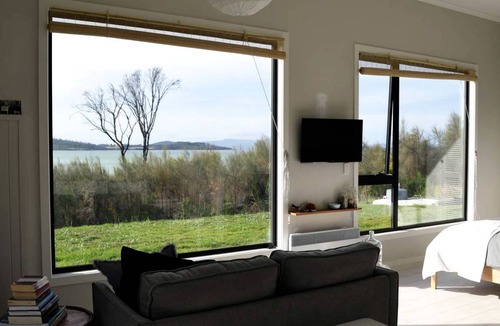 Dunalley House | House ∙ 1 bedroom ∙ 2 guests