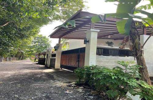 Sumberagung House | House ∙ 3 bedrooms ∙ 6 guests