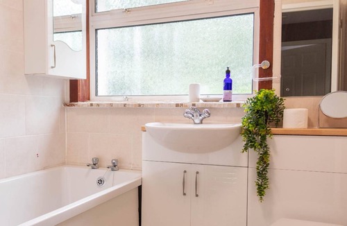 Glasgow House | House ∙ 3 bedrooms ∙ 7 guests