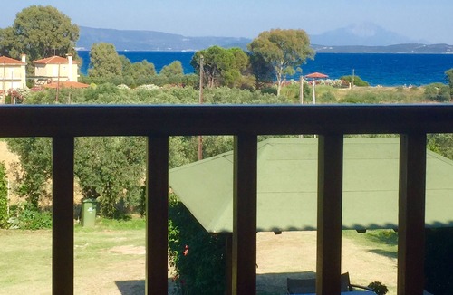 Develikia House | House in the garden, near the sea