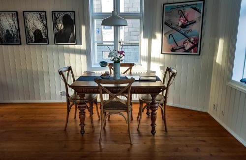 Downtown Apartment | House of the Snowbird