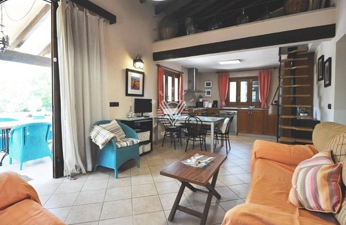 Campanet Cottage | House with pool and mountain views