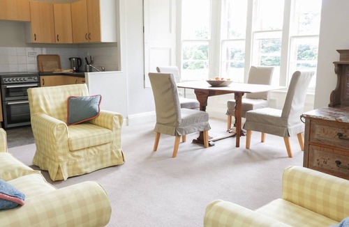 Ormiston Apartment | HOUSEKEEPER'S ROOMS, luxury holiday cottage in Pathhead