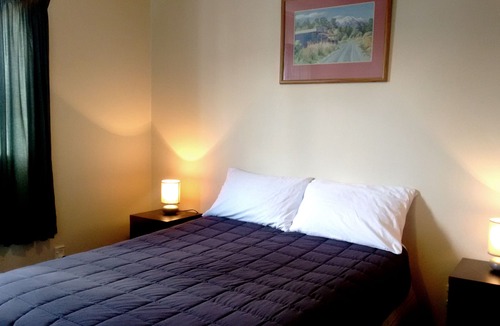 National Park Village Hostel | Howard's Lodge - Hostel