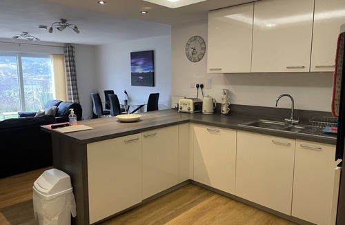 Spean Bridge Apartment | Hunters Lodge, 5 Corries Stunning Loch side property