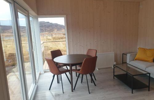 Holmavik House | Hvammur 9 with private hot tub