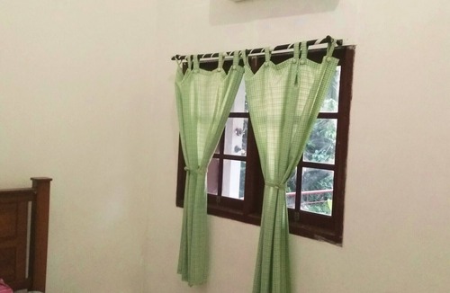 Jakarta House | Welcoming house with AC in vibrant Jakarta