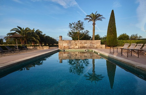 Es Palmer House | Ideal for Large Groups, Domestic Svs Included