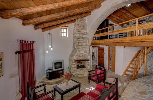 Douliana House | Ideal small family, traditional village close to beaches