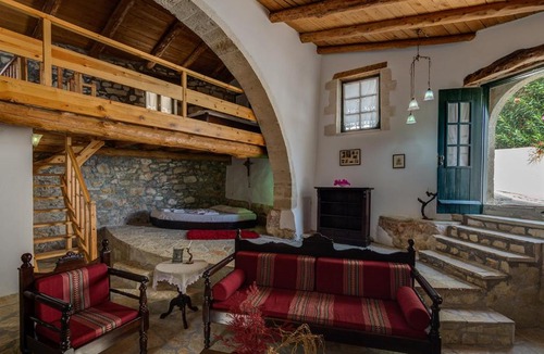 Douliana House | Ideal small family, traditional village close to beaches