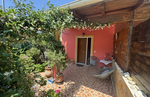 Skala House | Idyllic located in the country and close to the sea - Holiday home Paramonas, Co