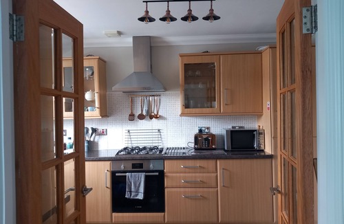 Callander Apartment | Idyllic Waterside Penthouse in Callander