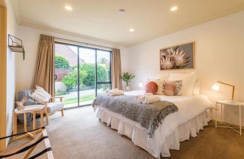Lynmore House | Iles Inn