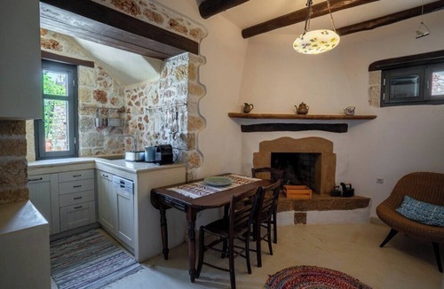 Achlades Villa | Impeccable stone-built villa, tastefully decorated, large garden, 50 m2 pool!