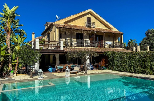 Fontane Bianche Villa | Incantevole villa con piscina e spa a 150 metri dal mare