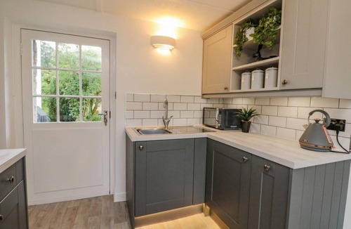 Lochearnhead House | Inglis Nook Cottage Retreat
