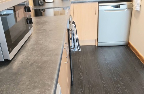 Inverness City Centre Apartment | Inverness City Centre Apartment with Elevator