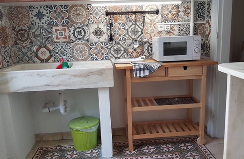Kypseli Apartment | Ionian Apartment- Athens Center, 6 BD, 2.5 BATH