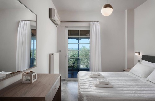 Pefki Hotel | Irene Studios