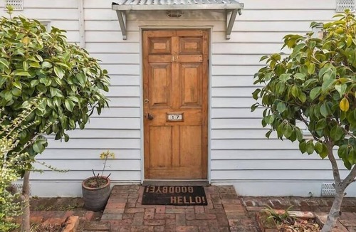 South Hobart House | Irresistible Historic Cottage, close to the CBD