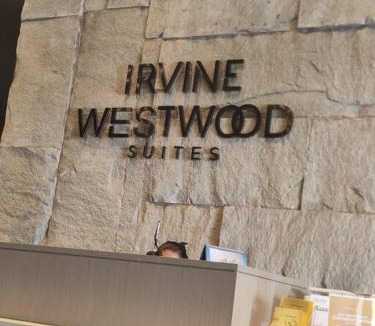 Cikarang Apartment | Irvine Suites Lantai 26-I2618