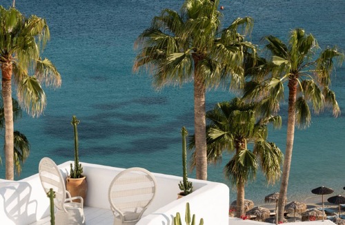 Platis Gialos Villa | ISholidays Mykonos Blu Junior Villa Private Pool