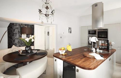 Rothesay House | Island Seaview Villa