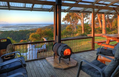 Smithton House | Island View Spa Cottage