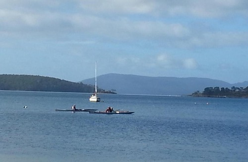 Dover Apartment | Islandview Beachhouse-Apartment - 60 m to Beach, Dover 7117 TAS